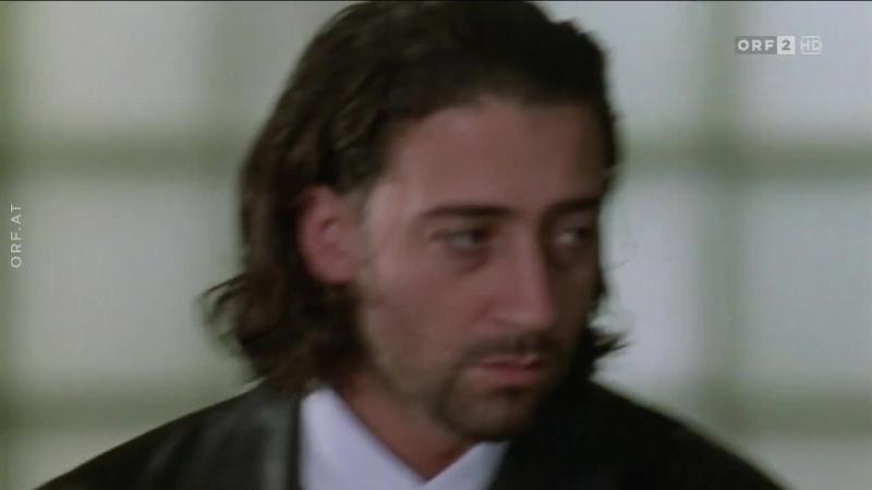 Кадры из сериала Комиссар Рекс (1994)