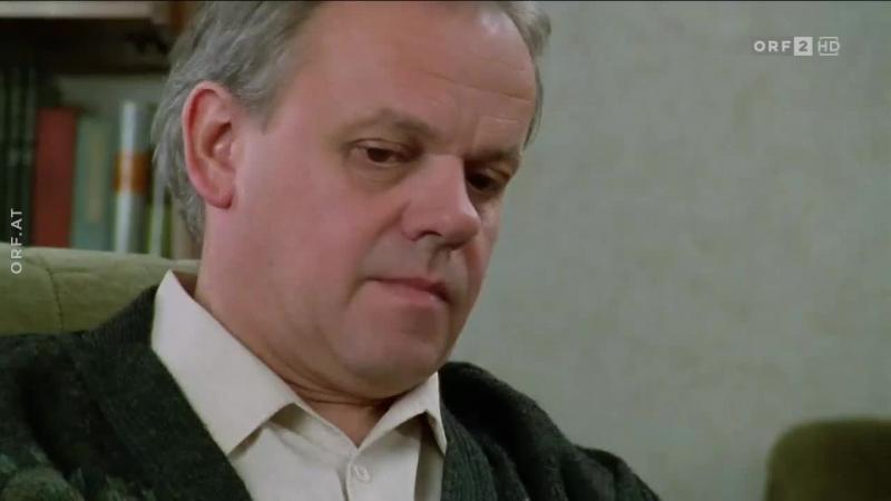 Кадры из сериала Комиссар Рекс (1994)