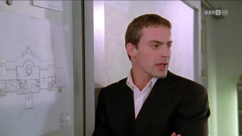 Кадры из сериала Комиссар Рекс (1994)