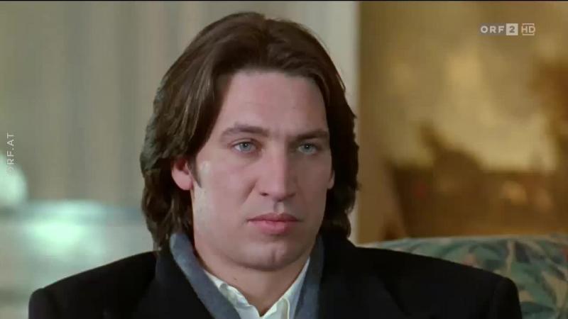 Кадры из сериала Комиссар Рекс (1994)